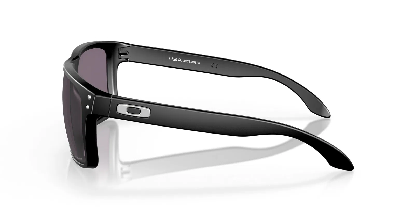 Oakley Holbrook Xl 9417 Sunglasses - view 220